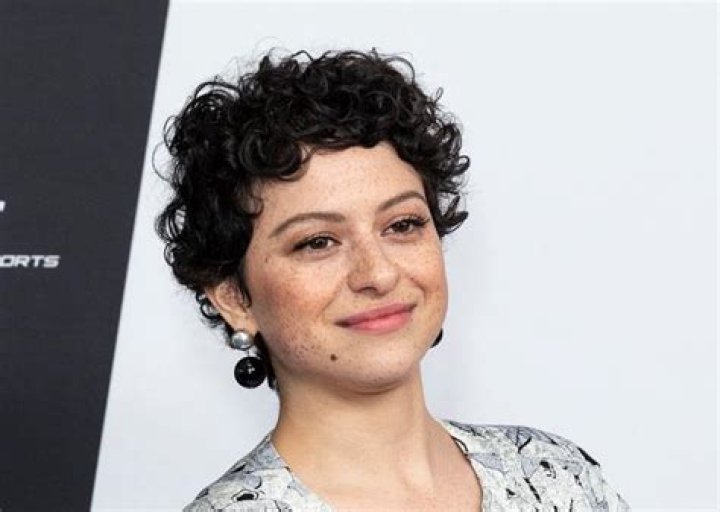 How much is Alia Shawkat’s net worth in 2023